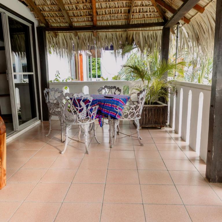Bungalows Zicatela - Bungalow Estándar - 1