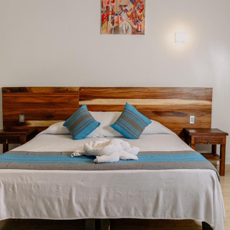 Bungalows Zicatela - Habitación con cama extragrande y bañera de hidromasaje - 4