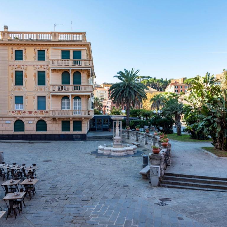 JOIVY Bright 2BR flat, moments from the beach - Two-Bedroom Apartment - 8