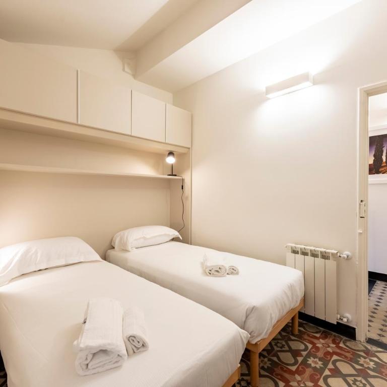 JOIVY Bright 2BR flat, moments from the beach - Two-Bedroom Apartment - 16