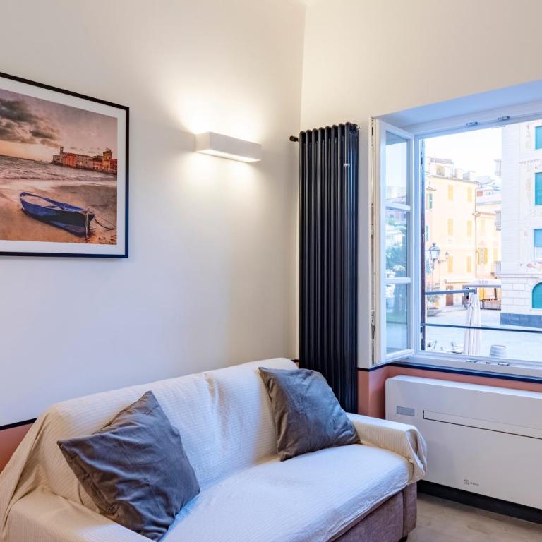 JOIVY Bright 2BR flat, moments from the beach - Two-Bedroom Apartment - 6