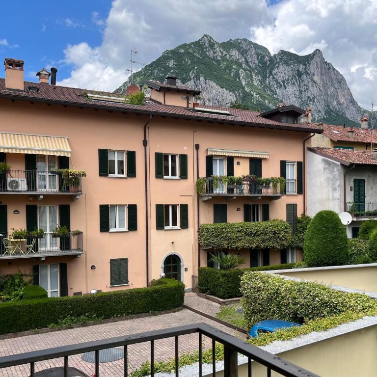 LAGO DI COMO - In Centro a 1 min da Lago e Stazione - Wifi - Appartamento con 1 Camera da Letto - 4