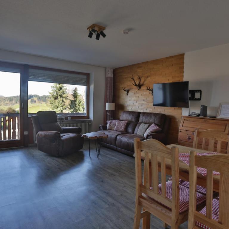 FeWo Alpenfreude mit Hallenbad - Apartment with Balcony - 5