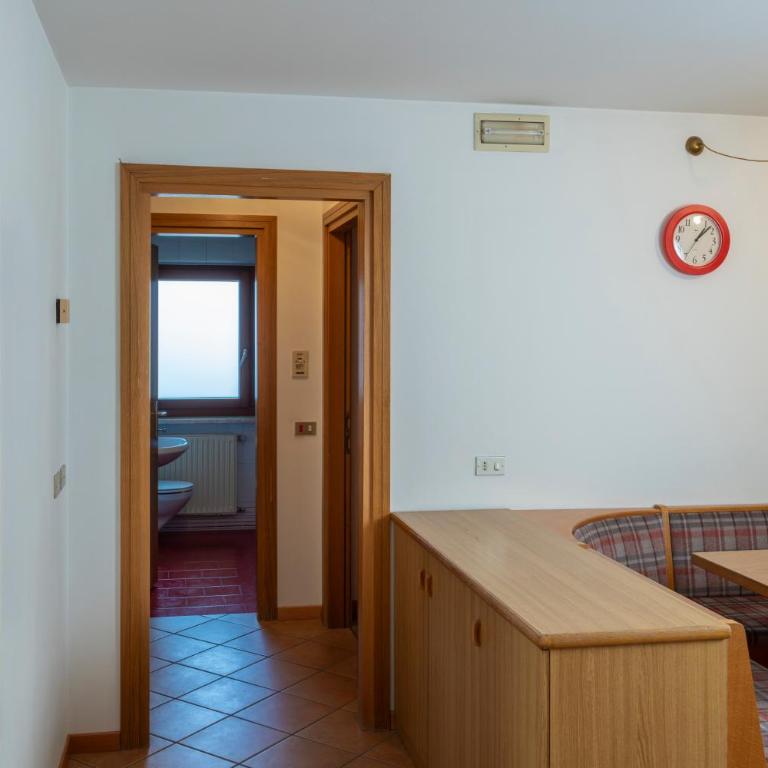 Cèsa Al Bosch - Appartamento con 1 Camera da Letto, Balcone e Vista Montagna - 13