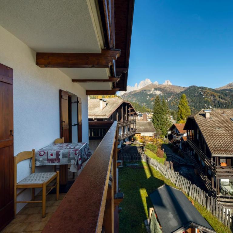 Cèsa Al Bosch - Appartamento con 1 Camera da Letto, Balcone e Vista Montagna - 9