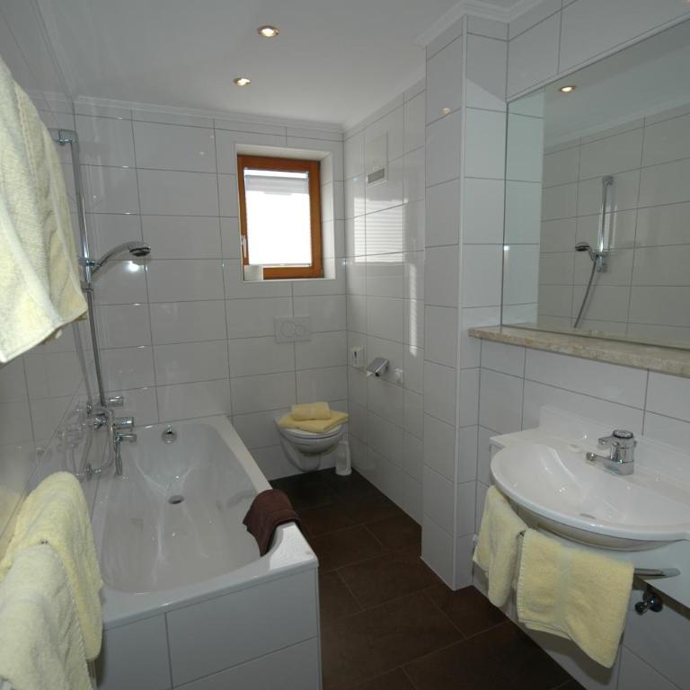 Appartements Monuth - One-Bedroom Apartment with Balcony - 20