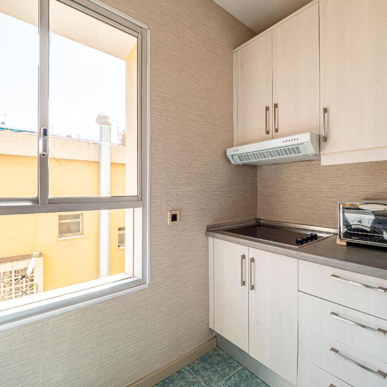 SUNSET MALAGA - Malagueta Deluxe - Two-Bedroom Apartment - 13