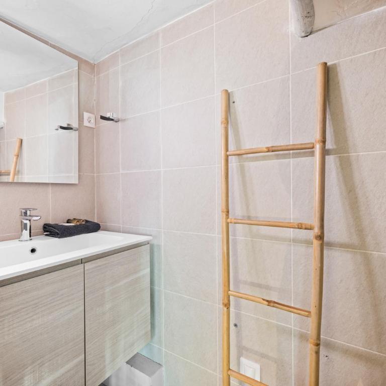 Spacieux Loft & Central- Vieux Nice - Appartement 2 Chambres - 10