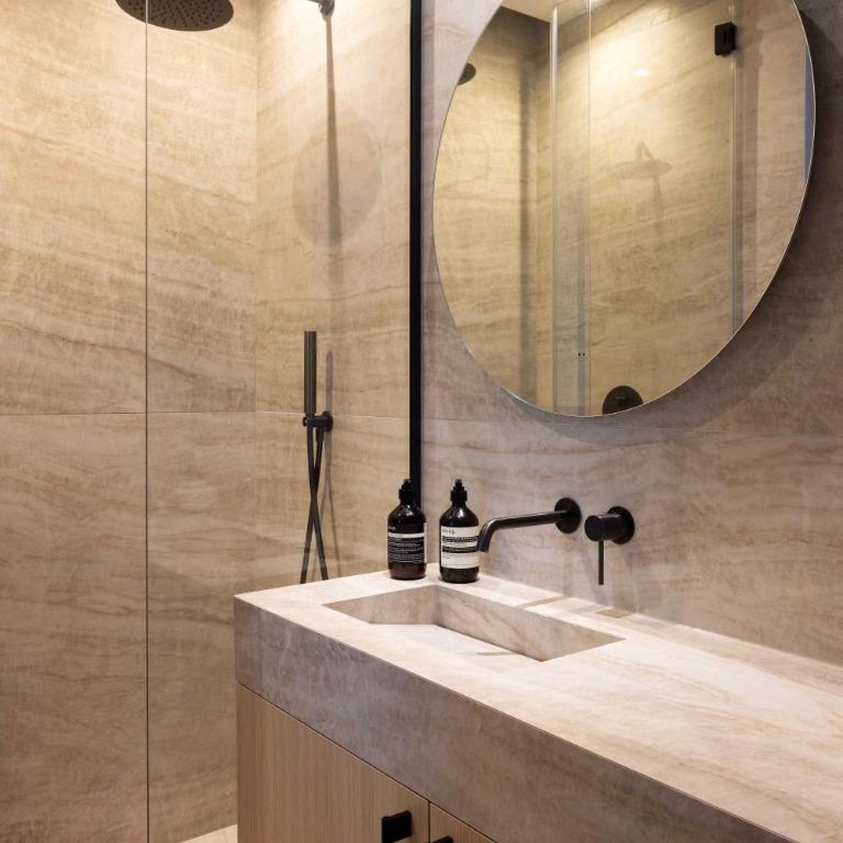 Apt Exceptional - AC - 3BR-8P- Gare de l 'Est - Three-Bedroom Apartment - 13
