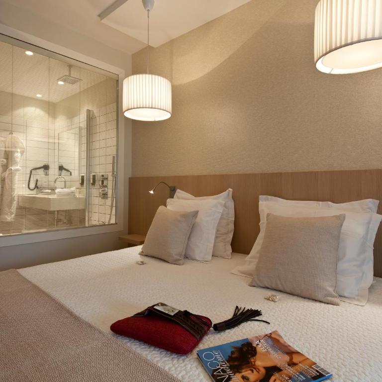 Hotel des Lices - Chambre Double ou Lits Jumeaux Deluxe – Vue sur Jardin - 1
