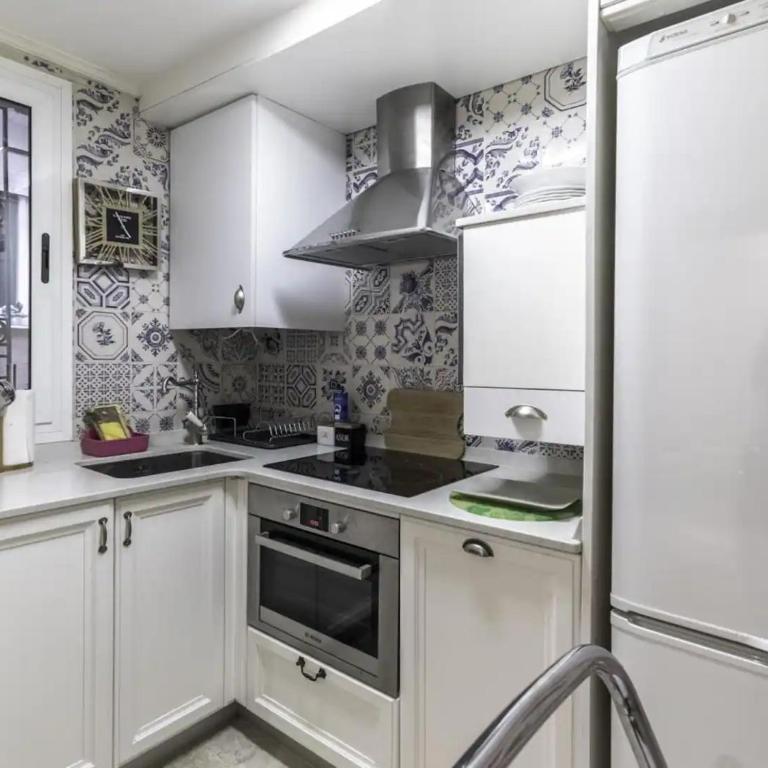 Casco Viejo, tranvía, metro, Bilbao a pie - Apartamento de 1 Dormitorio con balcón y vistas a la ciudad - 14