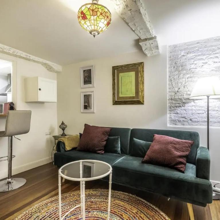 Casco Viejo, tranvía, metro, Bilbao a pie - Apartamento de 1 Dormitorio con balcón y vistas a la ciudad - 3