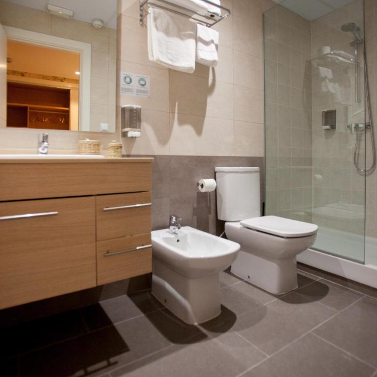 Host & Home - Double Standard Interior Room - 8