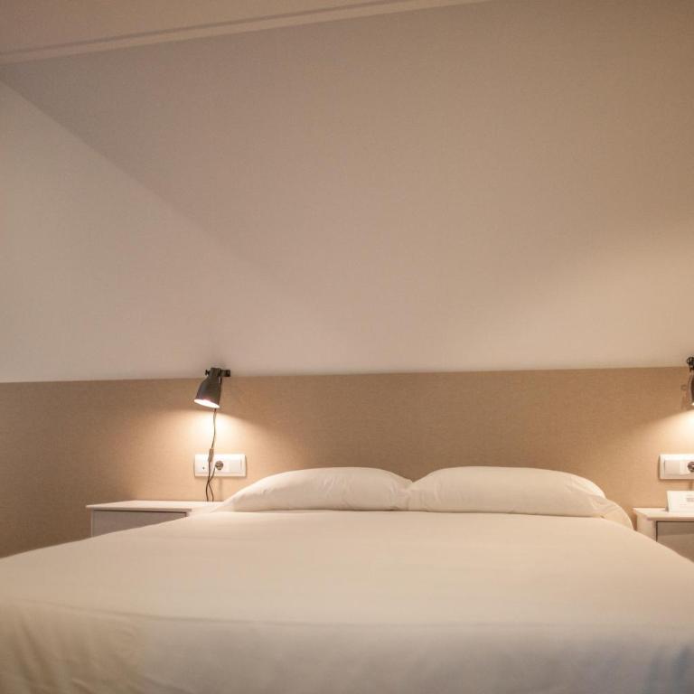 Host & Home - Superior Double Room - 9