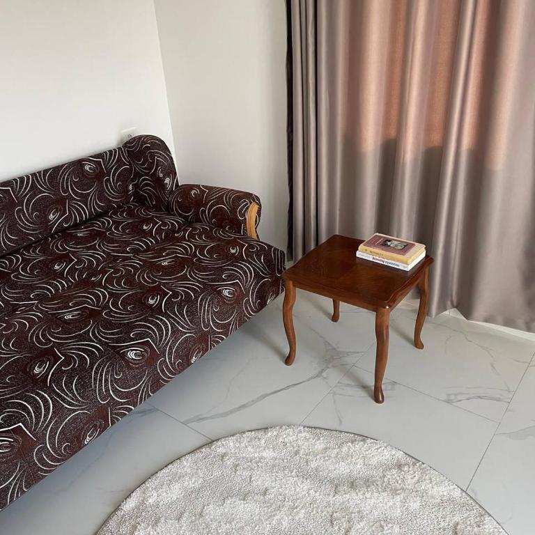 Private house in the Capital City of Montenegro - One-Bedroom House - 4