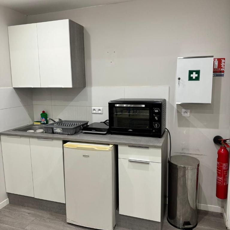WORLDROOM Chambre privée avec espace commun - Doppelzimmer - 43
