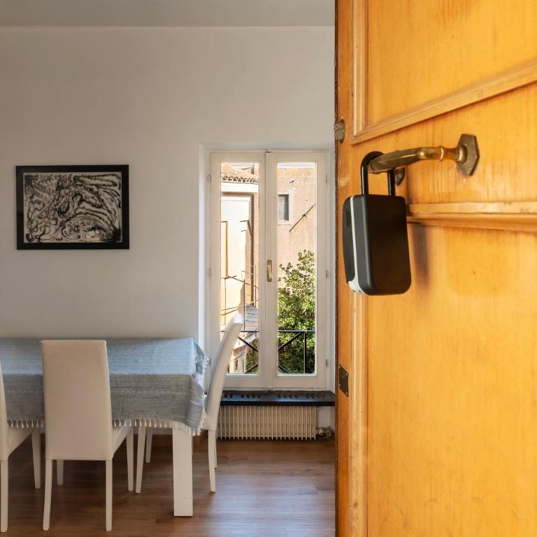 Via del Piè di Marmo Private Apartment - Two-Bedroom Apartment - 27