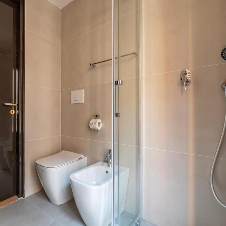 Via del Piè di Marmo Private Apartment - Two-Bedroom Apartment - 22