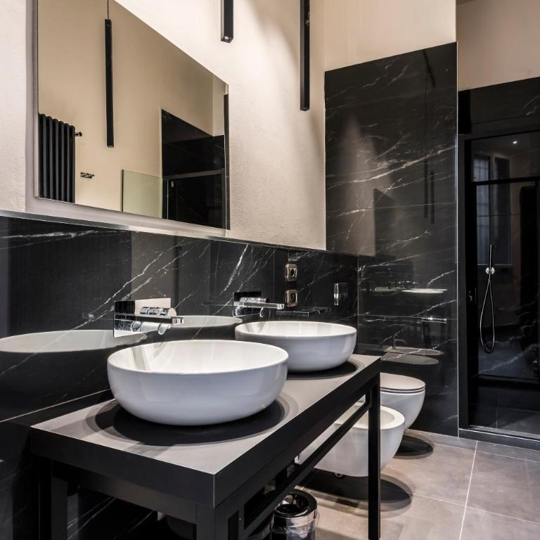 Motor Valley Styled - Luxury Apartments by Design Club Collection - Studio Apartment with One Double Bed - 3