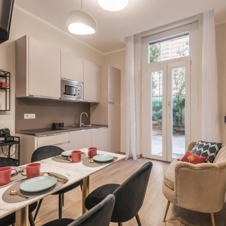C1 Top Class Apartments, 2 camere delux, max 6 persone distante 15 minuti a piedi da Fontana di Trevi - Appartamento Deluxe con 2 Camere da Letto - 5