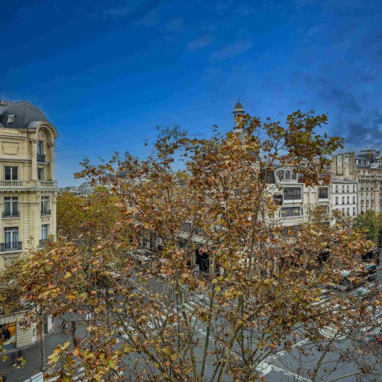 Hôtel Clémence - Double Room with Private Bathroom - 8