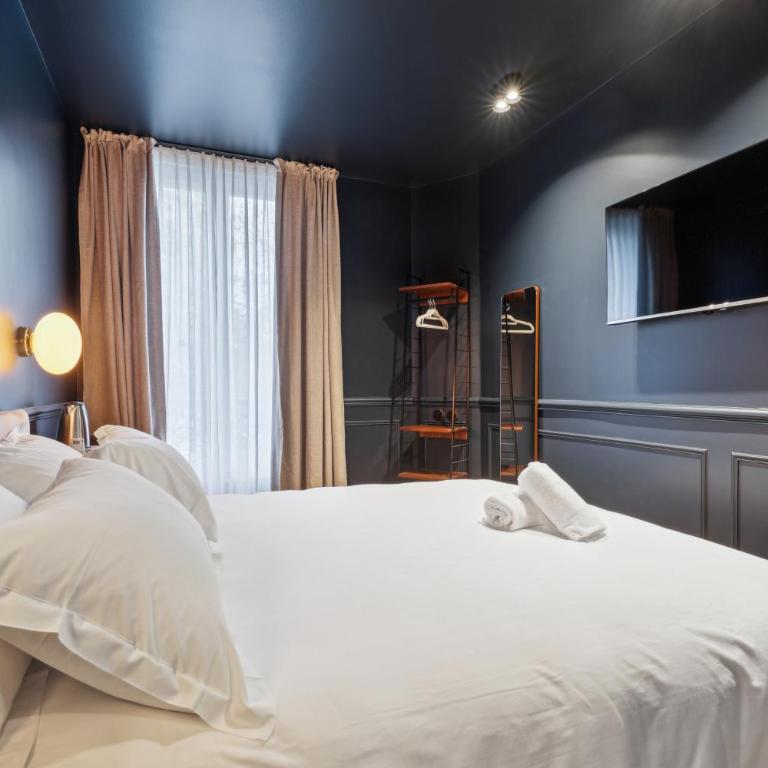 Hôtel Clémence - Double Room with Private Bathroom - 5