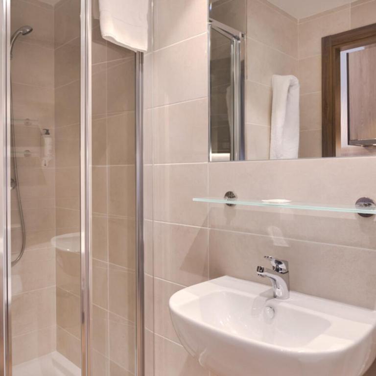 Livensa Living Studios Bilbao - Superior Double Room - 2