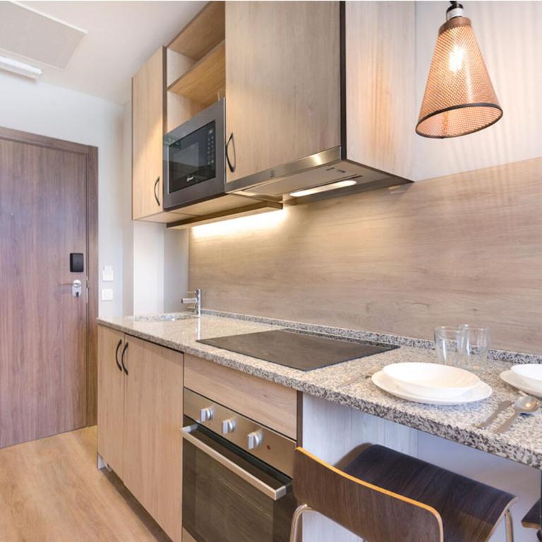 Livensa Living Studios Bilbao - Superior Double Room - 6