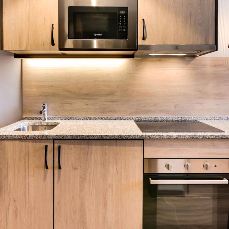 Livensa Living Studios Bilbao - Superior Double Room - 5