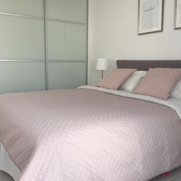 Perla del Mar - Three-Bedroom Villa - 10
