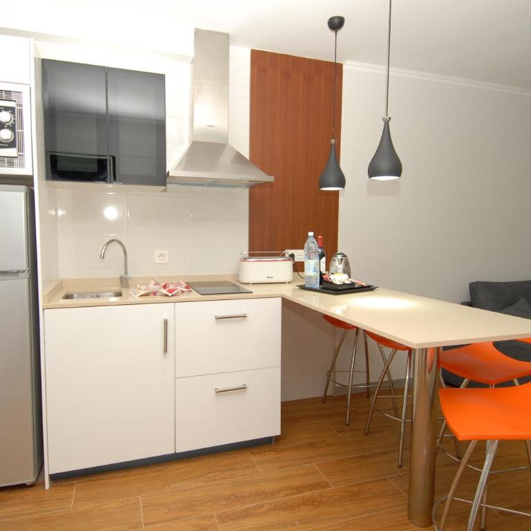 Apartamentos Villa Florida - One Bedroom Superior Apartment with Terrace - 2