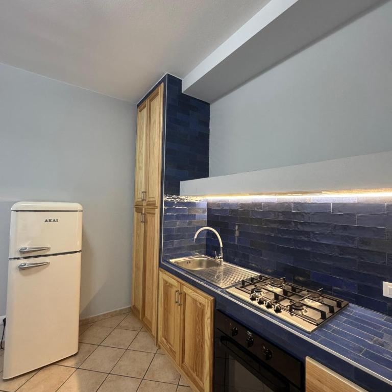 Casa Archi - Appartamento con 2 Camere da Letto, Terrazza e Vista Mare - 80