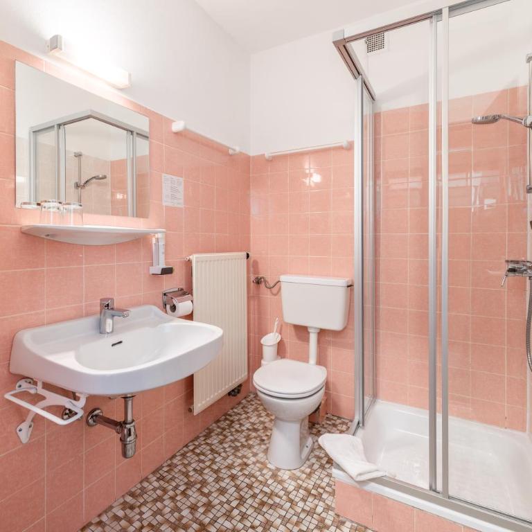 s'Wirtshaus by Alpine Genusswelten - Budget Dreibettzimmer - 3