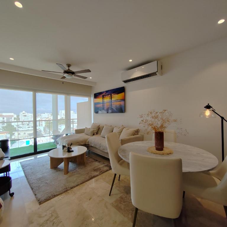 New & Equipped Apartment Steps From The Beach With Pool Jacuzzi By Yeah - Two-Bedroom Deluxe Apartment - 12