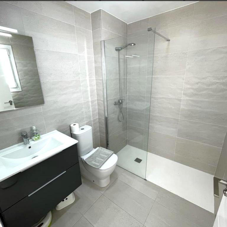 Perla del Mar - Three-Bedroom Villa - 12