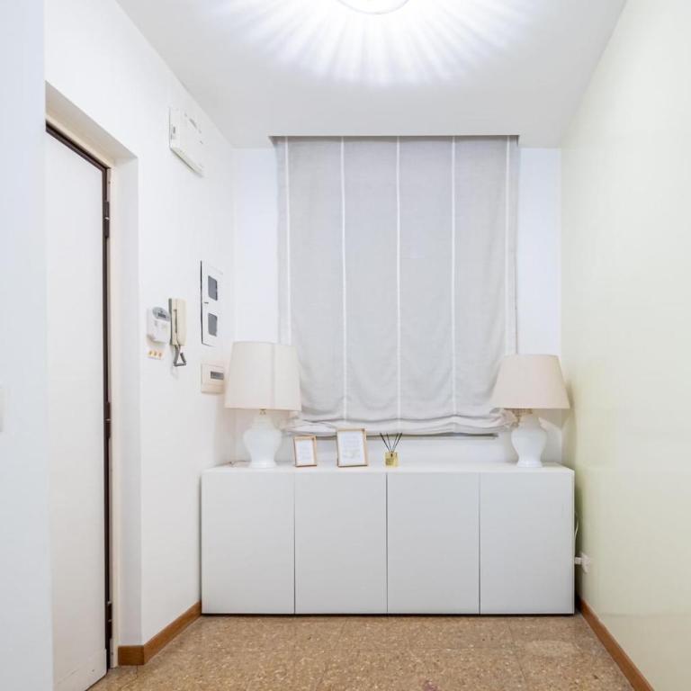 King Size Apartment WiFi AIR CONDITIONING TV50 10MIN COLOSSEO-TRASTEVERE - Appartamento con 2 Camere da Letto - 39