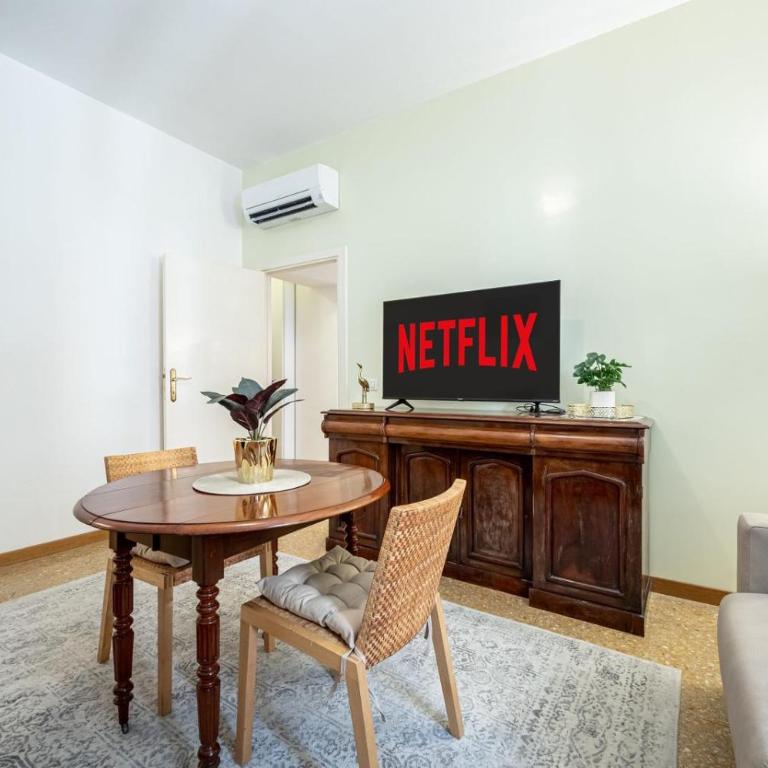 King Size Apartment WiFi AIR CONDITIONING TV50 10MIN COLOSSEO-TRASTEVERE - Appartamento con 2 Camere da Letto - 12