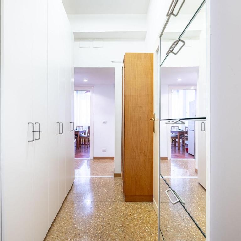 King Size Apartment WiFi AIR CONDITIONING TV50 10MIN COLOSSEO-TRASTEVERE - Appartamento con 2 Camere da Letto - 36