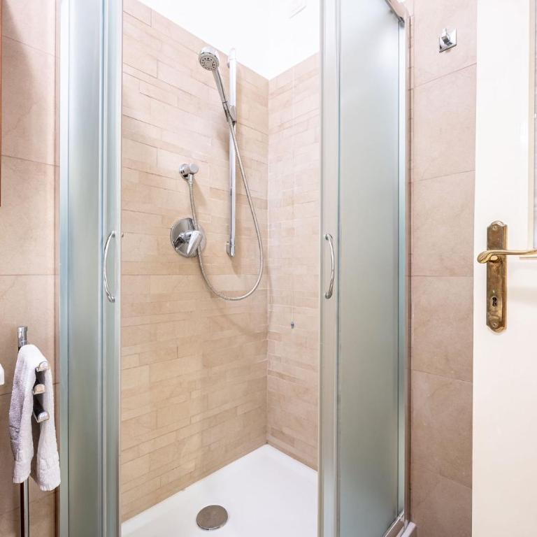 King Size Apartment WiFi AIR CONDITIONING TV50 10MIN COLOSSEO-TRASTEVERE - Appartamento con 2 Camere da Letto - 30