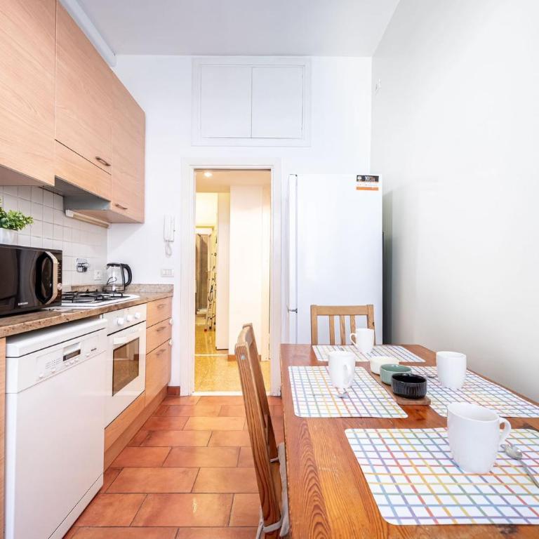 King Size Apartment WiFi AIR CONDITIONING TV50 10MIN COLOSSEO-TRASTEVERE - Appartamento con 2 Camere da Letto - 18