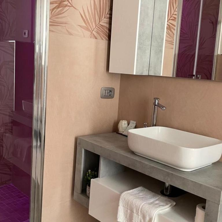 Ilary Rooms 2.0 - Camera Matrimoniale Standard - 9
