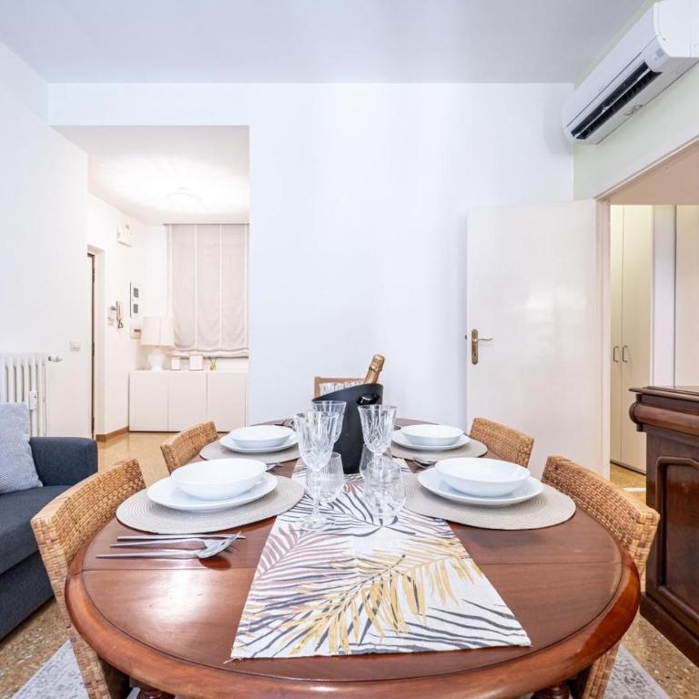 King Size Apartment WiFi AIR CONDITIONING TV50 10MIN COLOSSEO-TRASTEVERE - Appartamento con 2 Camere da Letto - 16