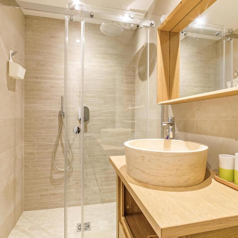 3 Bedroom Gorgeous Apartment In Vallauris - Appartement 3 Chambres - 20