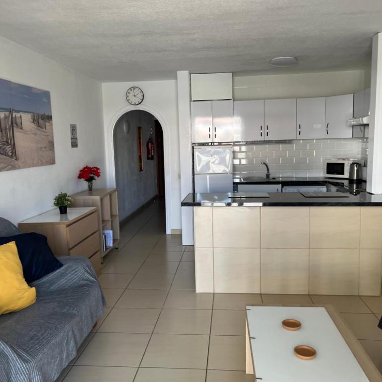 Apart Hotel 1 bed Apartment, 31A1, Victoria Court 1, Los Cristianos, Tenerife - Habitación Doble Deluxe - 2 camas - 7