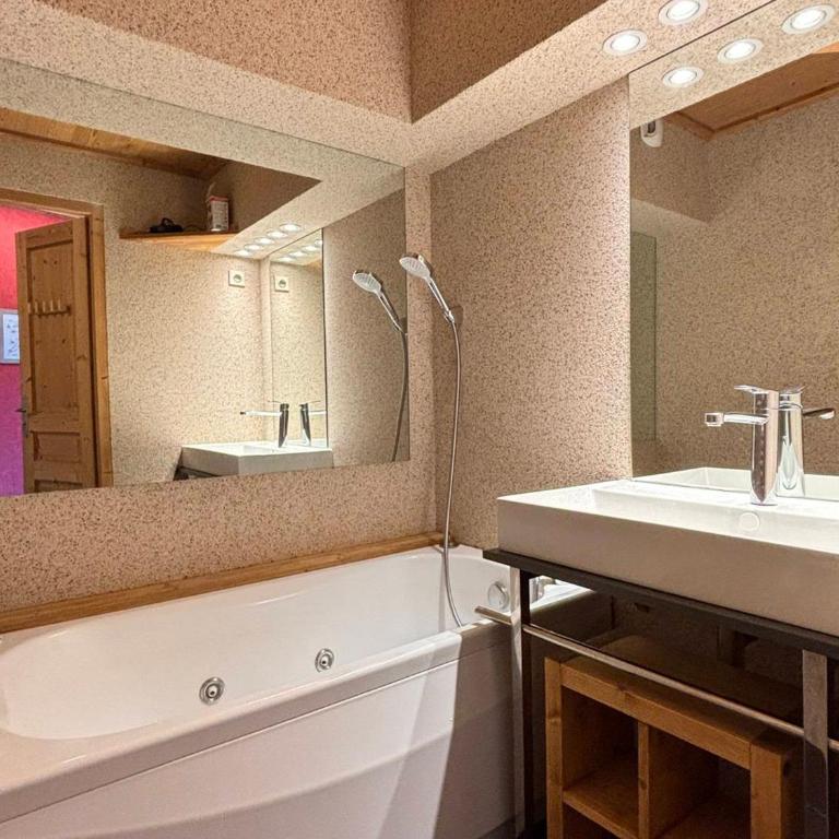 Charmant appartement avec sauna pour 6 personnes - FR-1-634-103 - Apartment - 8