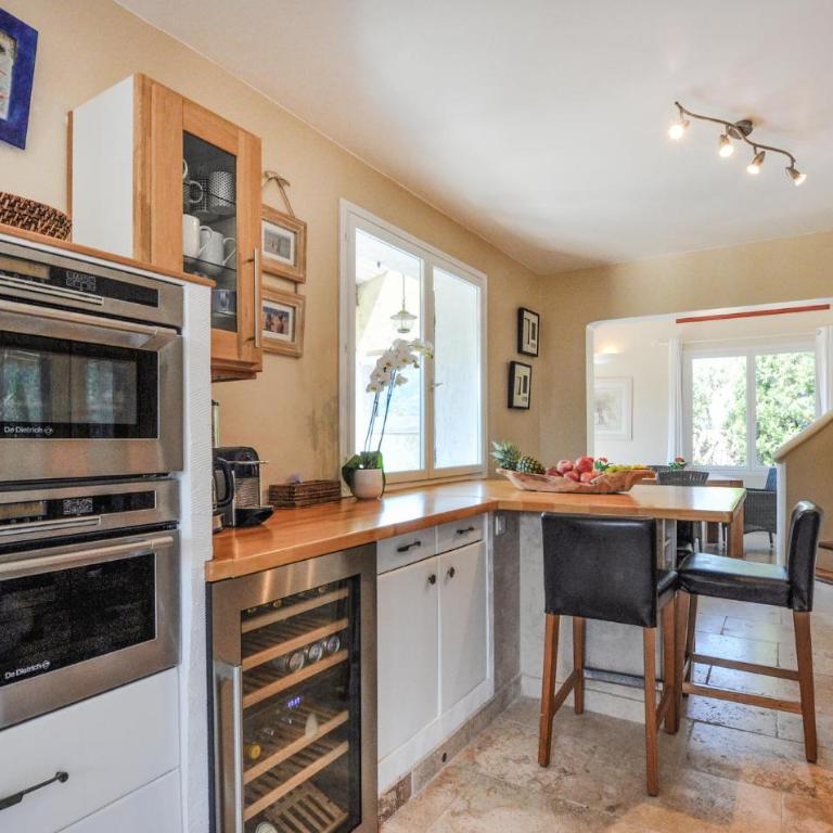 Lovely Home In Fréjus - Casa Vacanze con 4 Camere da Letto - 10