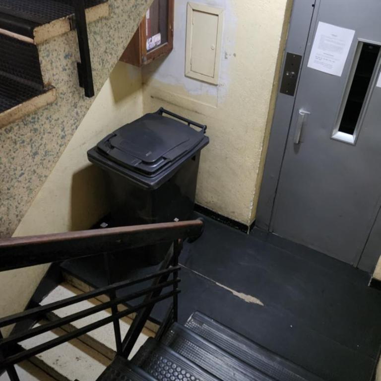 Comodo amplio con lindas vistas sector embajadas piso alto - Three-Bedroom Apartment - 29