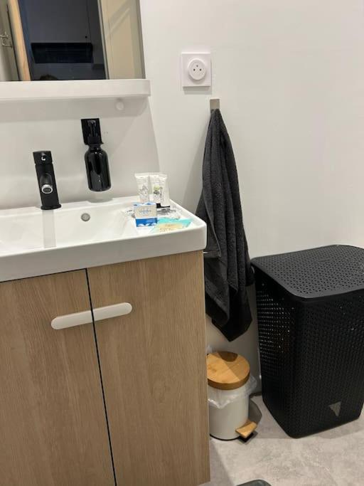 Studio neuf tout équipé Digne - Appartement 1 Chambre - 28