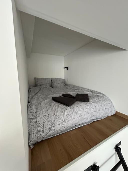 Studio neuf tout équipé Digne - Appartement 1 Chambre - 35