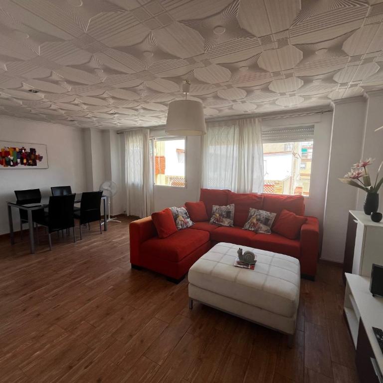 Piso a 3 minutos de la playa!! 6 personas - Three-Bedroom Apartment - 1